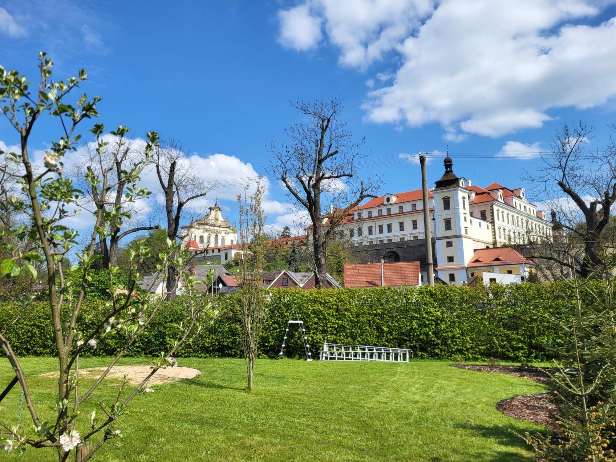 Apartman V Podzamci Rychnov nad Kneznou Exterior photo